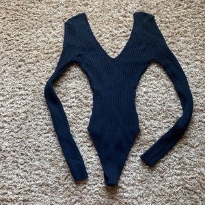 Bodycon v neck bodysuit